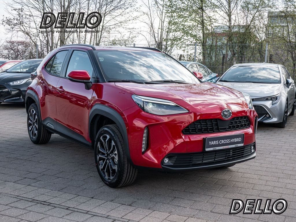 Toyota Yaris Cross Teamplayer AHK Safety Winter-Paket S