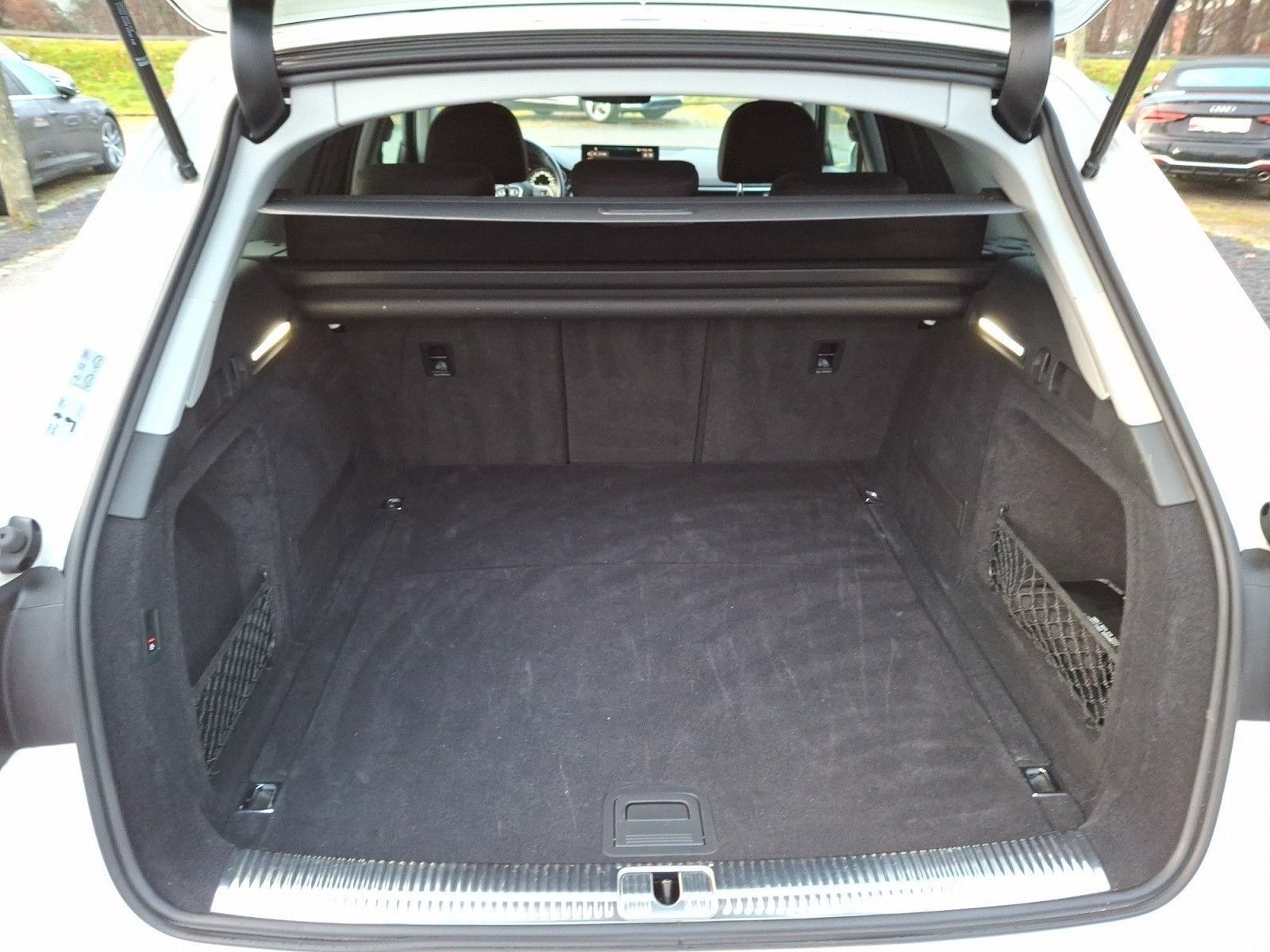 Audi A4 Allroad quattro 40TDI S tronic AssistTour Bus