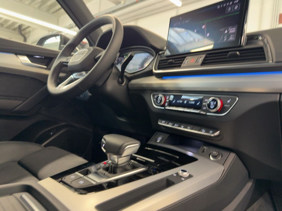 Audi Q5 S line 40 TDI quattro virtual AHK