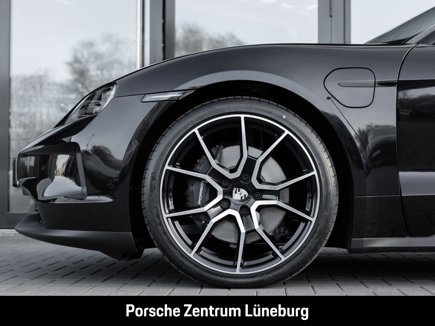 Porsche Taycan Sport Turismo InnoDrive Surround-View