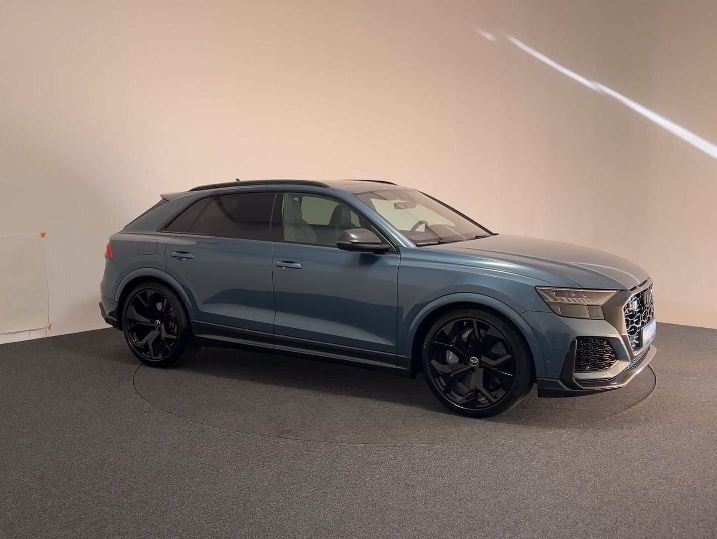 Audi RS Q8 4.0 TFSI quattro Dynamik Plus Sportabgas