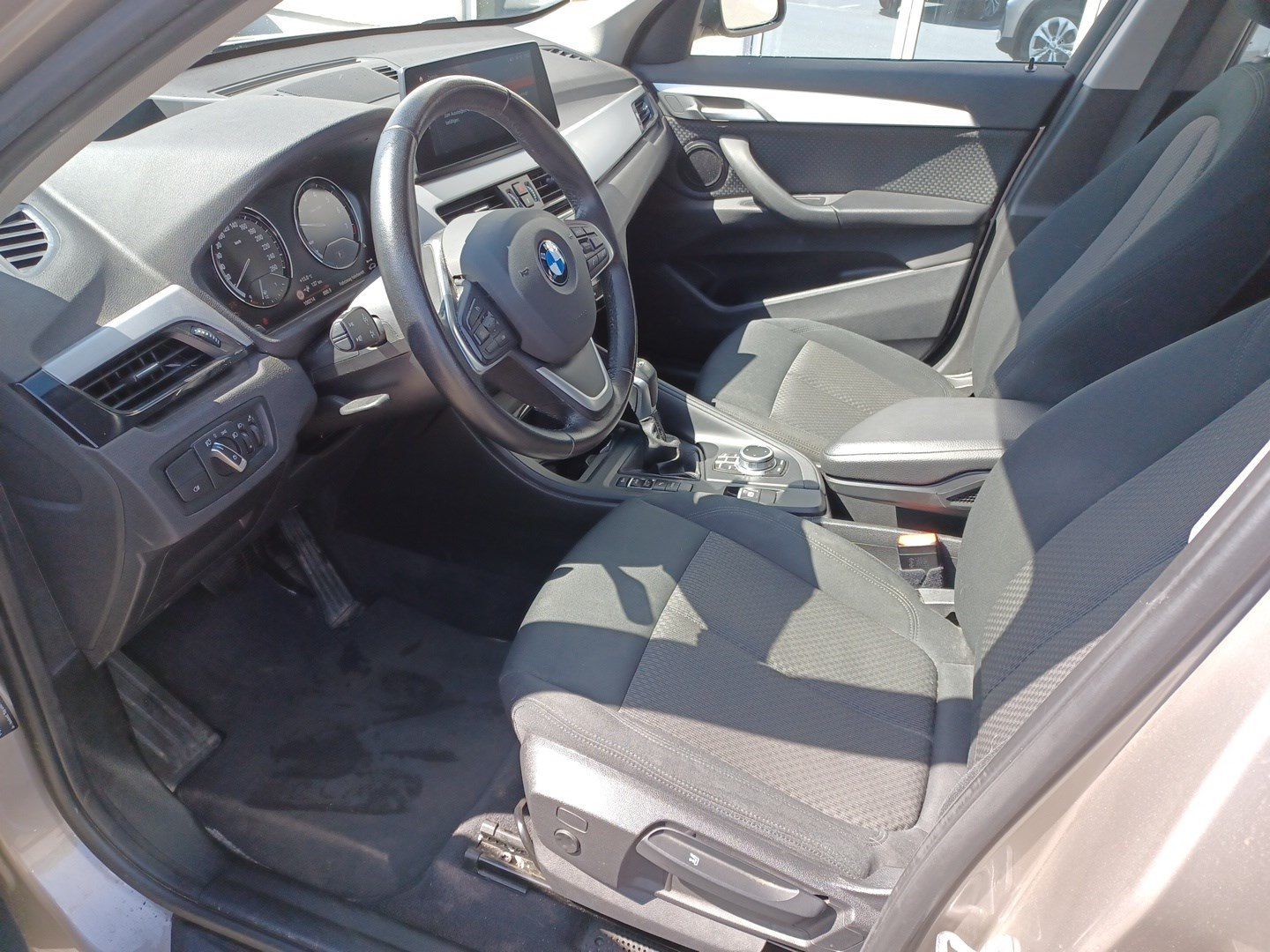 BMW X1 xDrive25e Adv. - Samsaru's Car Outlet