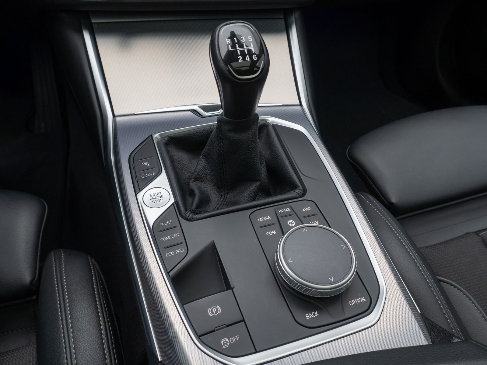 BMW 320d Sport Line - Samsaru's Car Outlet