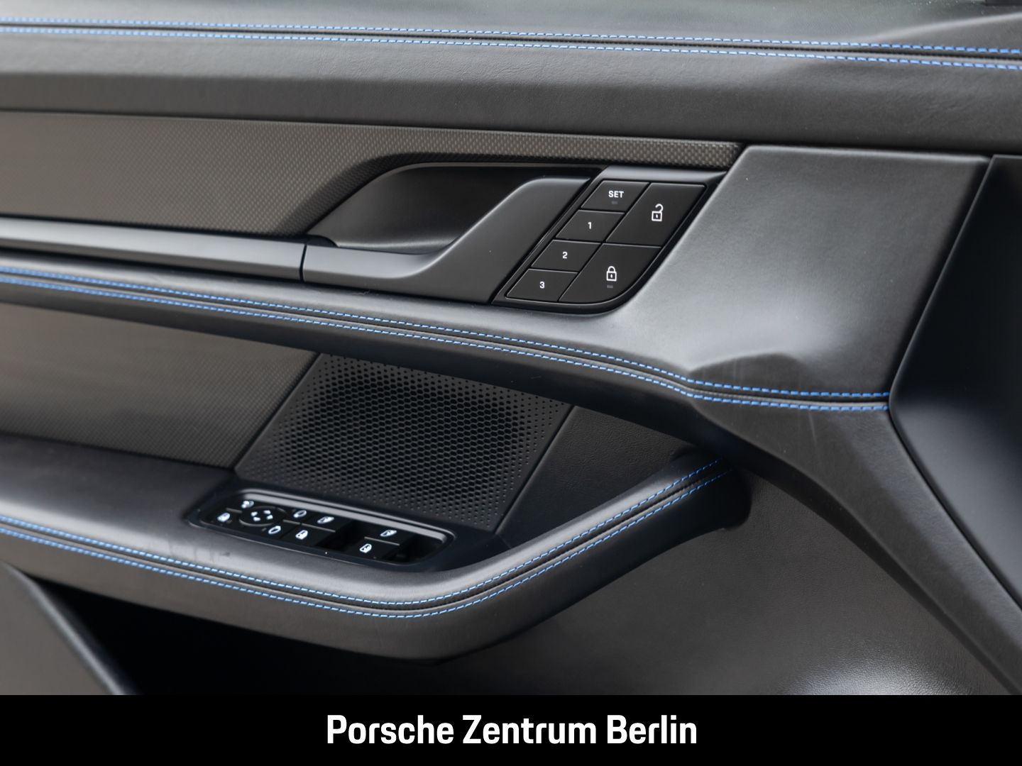 Porsche Taycan GTS HA-Lenkung InnoDrive HeadUp LEDMatrix