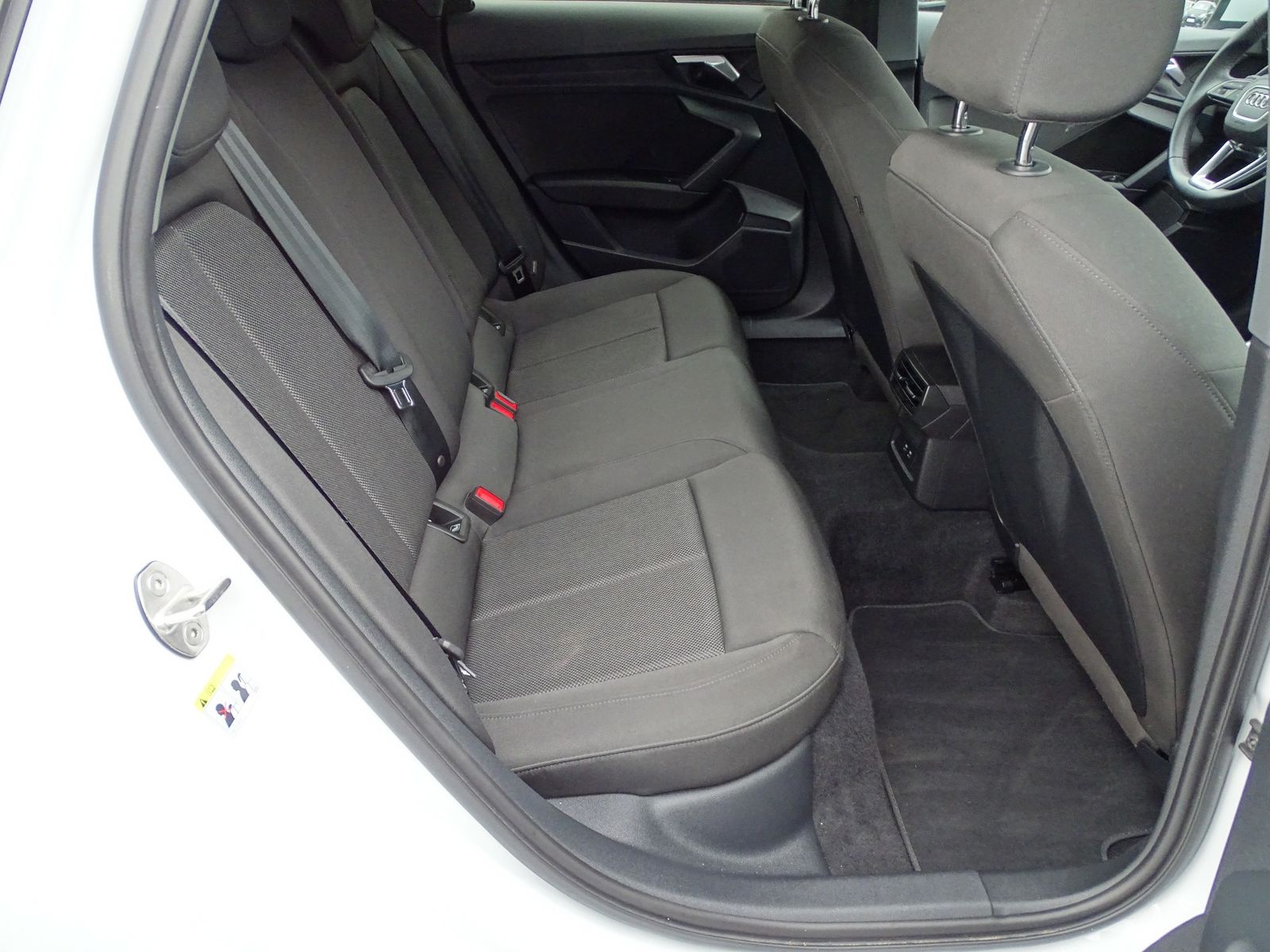 Audi A3 Sportback 35 2.0 TDI - Samsaru's Car Outlet