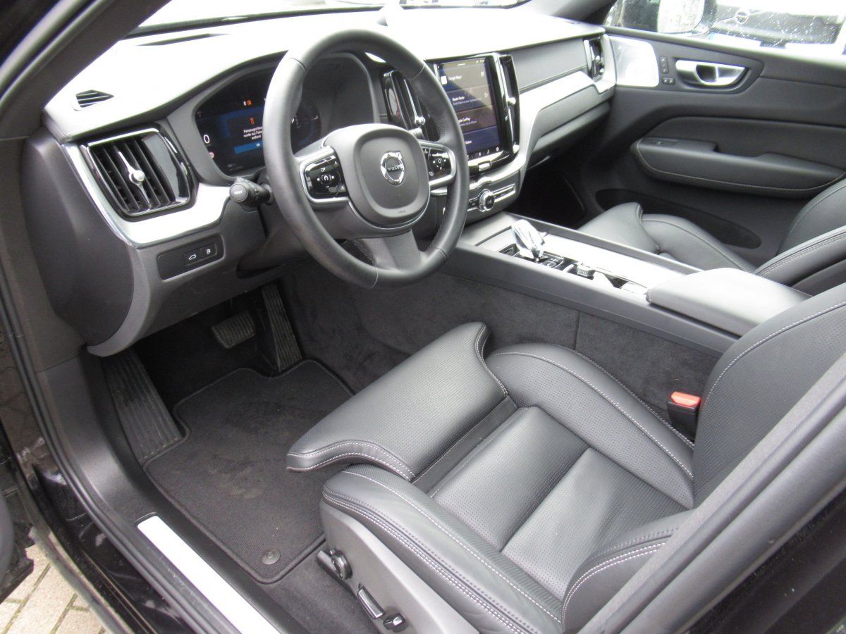 Volvo XC60 T6 AWD Plug-in Hybrid Black Edition Ultra