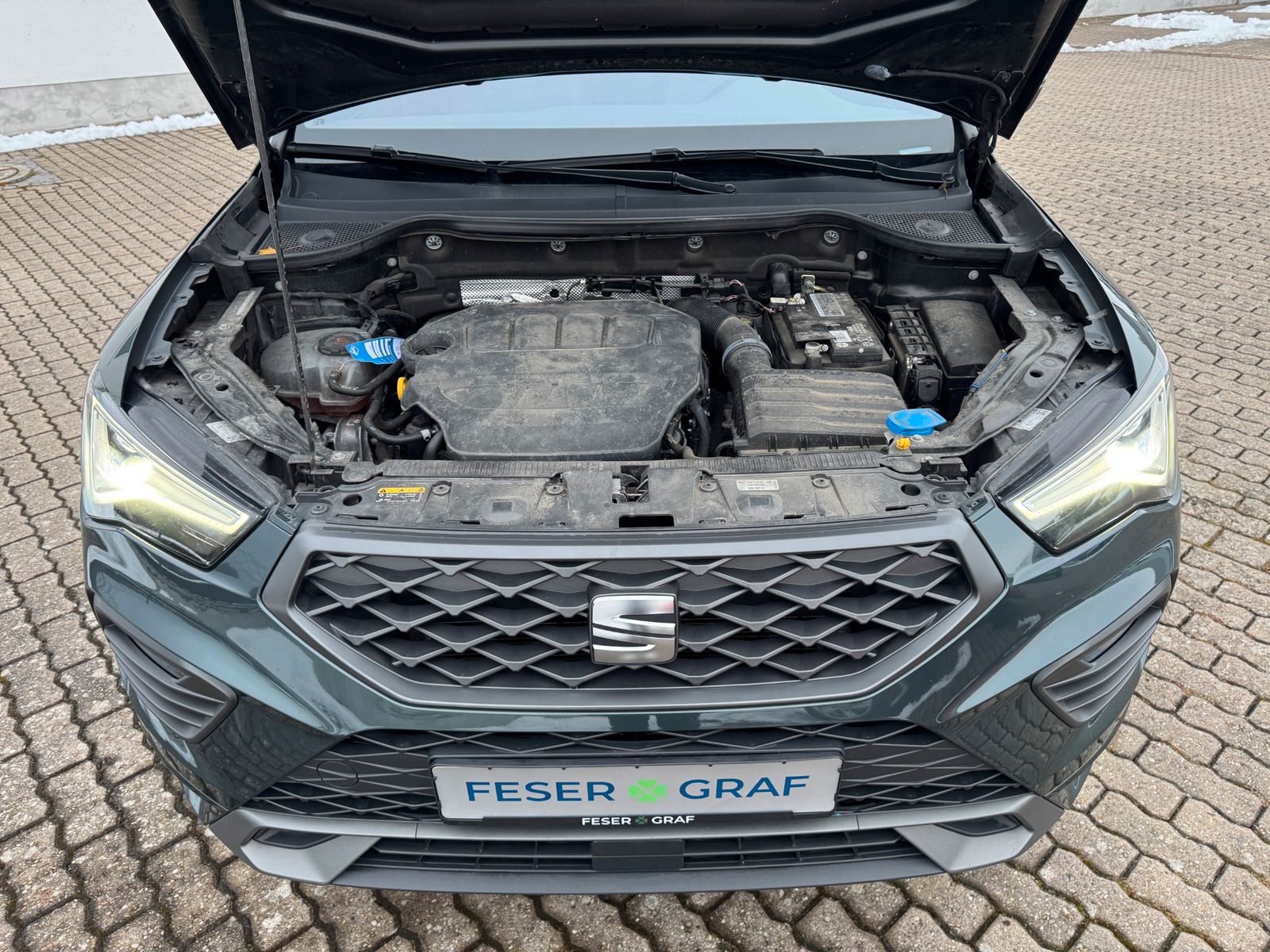 Seat Ateca FR 2.0 TSI DSG 4Drive ACC AHK PANO