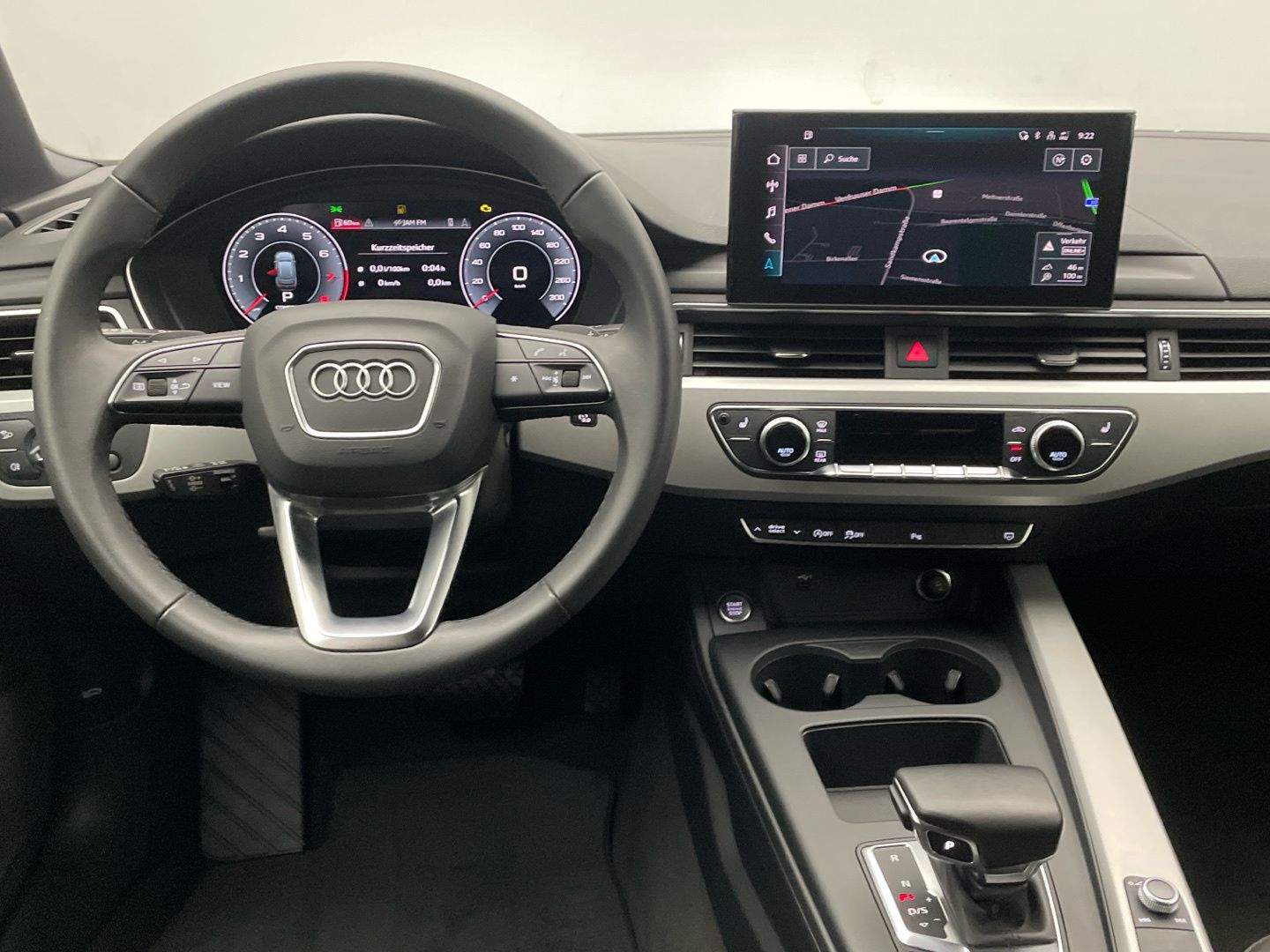 Audi A4 Avant 45 TFSI quattro S line - Samsaru's Car Outlet