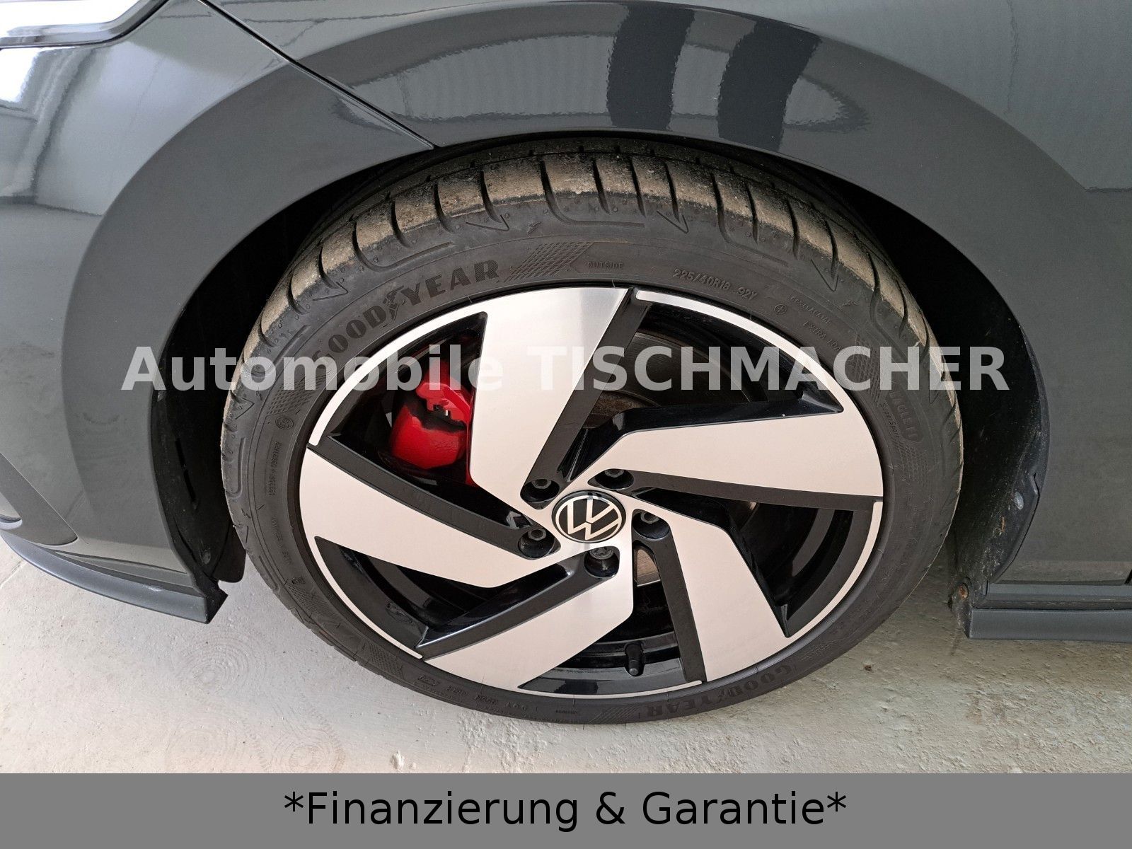 Volkswagen Golf VIII DSG - Samsaru's Car Outlet