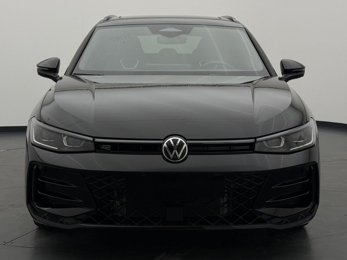 Volkswagen Passat Var. 2.0 TDI 4M +R-LINE+CAM+PANO+AHK+HUD+