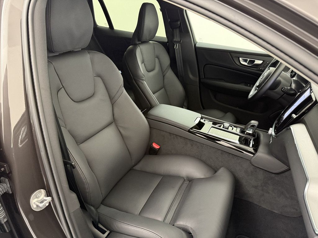 Volvo V60 T6 Plus Dark Plug-In Hybrid AWD STANDHZ 360°