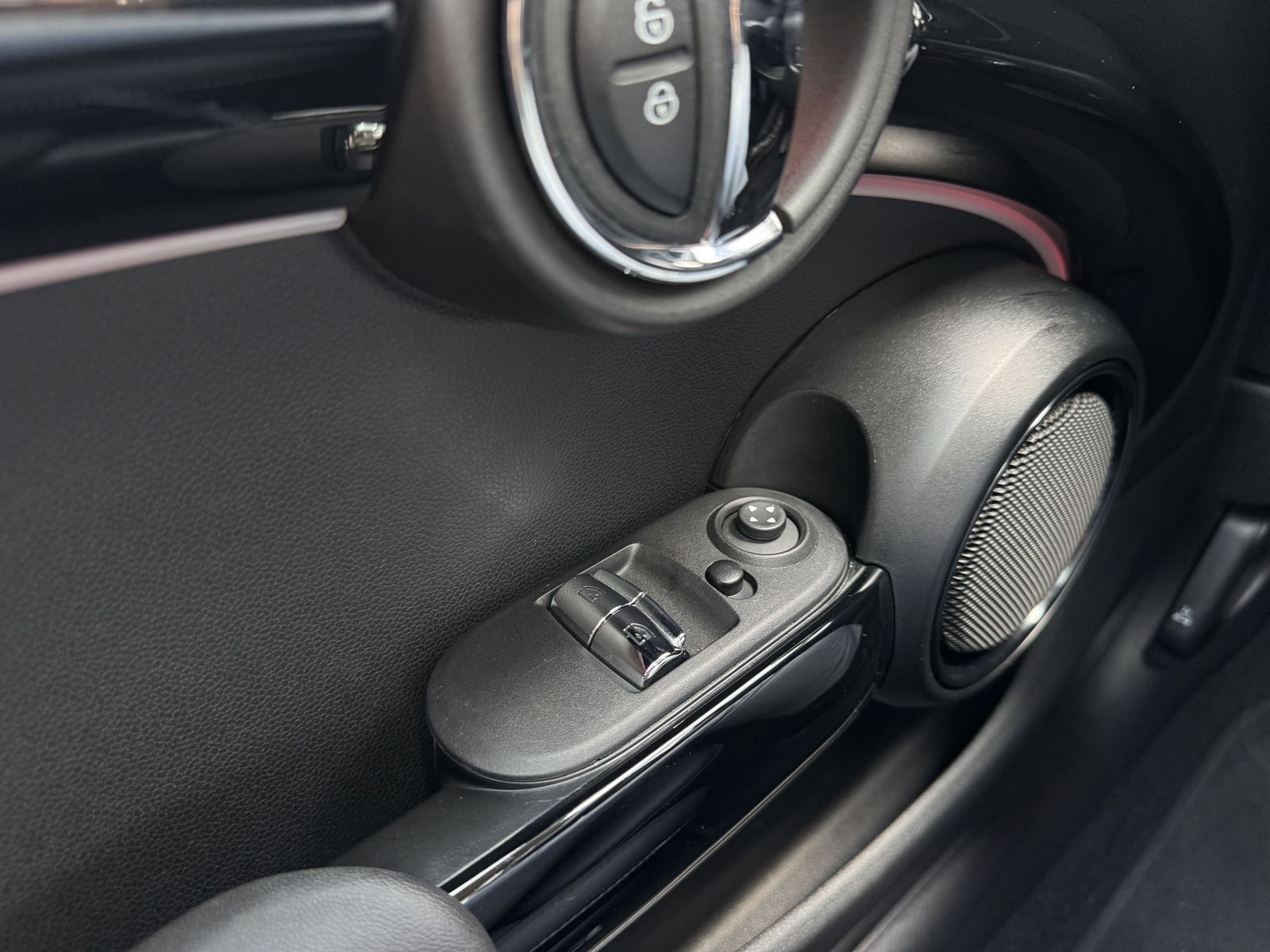 MINI One 3-Türer - Samsaru's Car Outlet