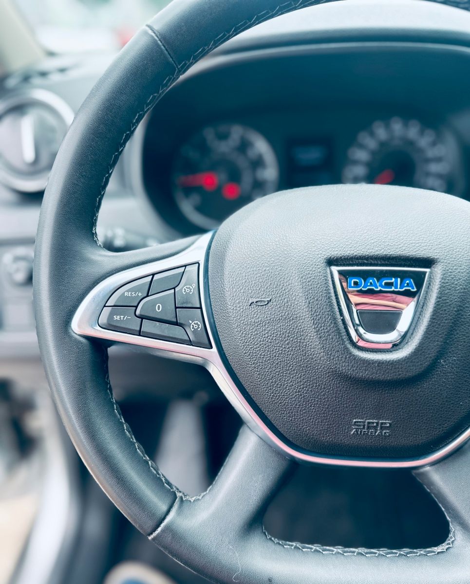 Dacia Duster Prestige 4WD - Samsaru's Car Outlet