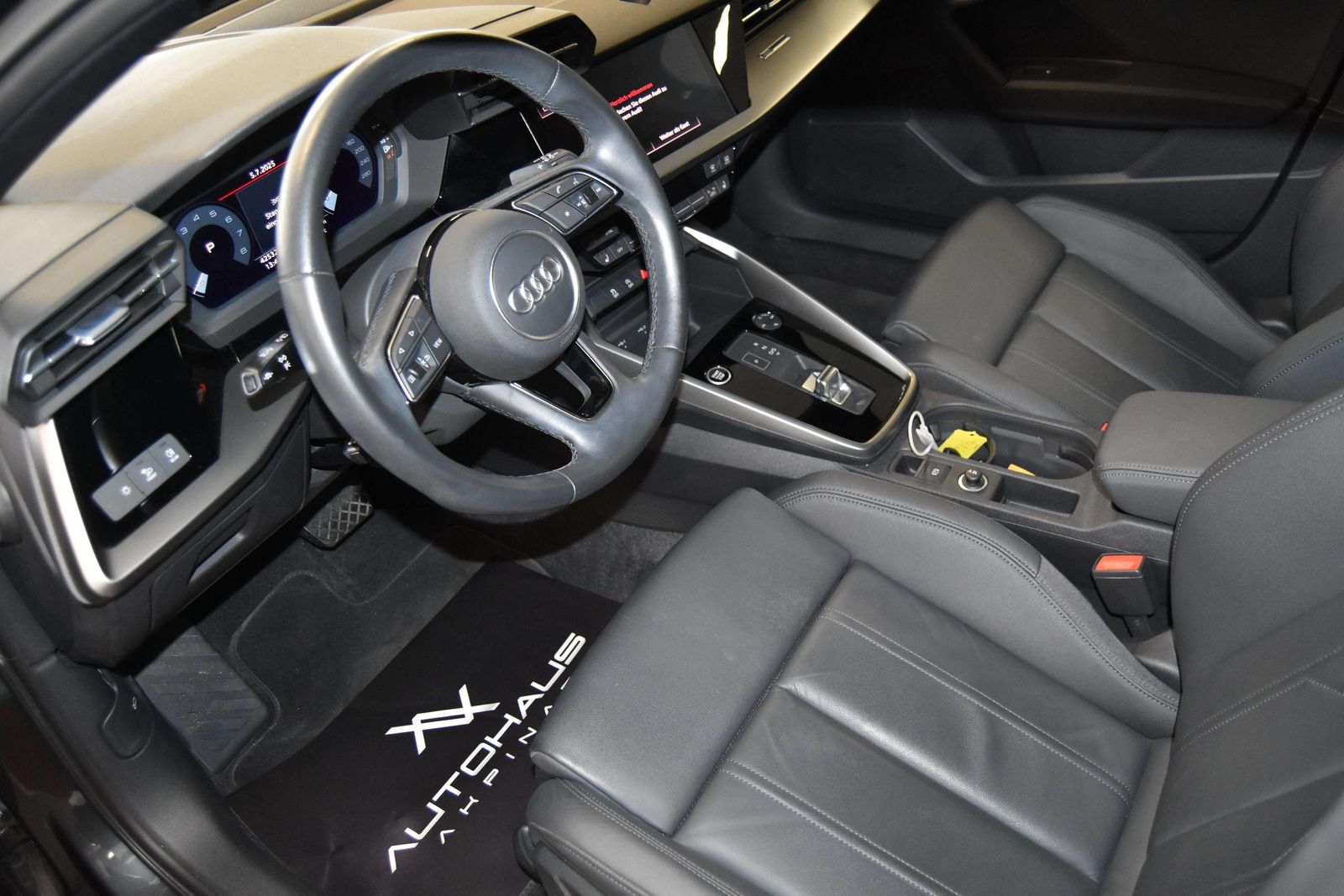 Audi A3 35 TFSI 19ZOLL S-Line 1HAND ACC LED ADVANCED