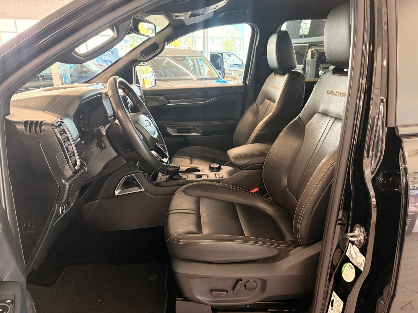 Ford Ranger Wildtrak DoKa e-4WD+AHK+PDC+DAB+NAV+BLIS+