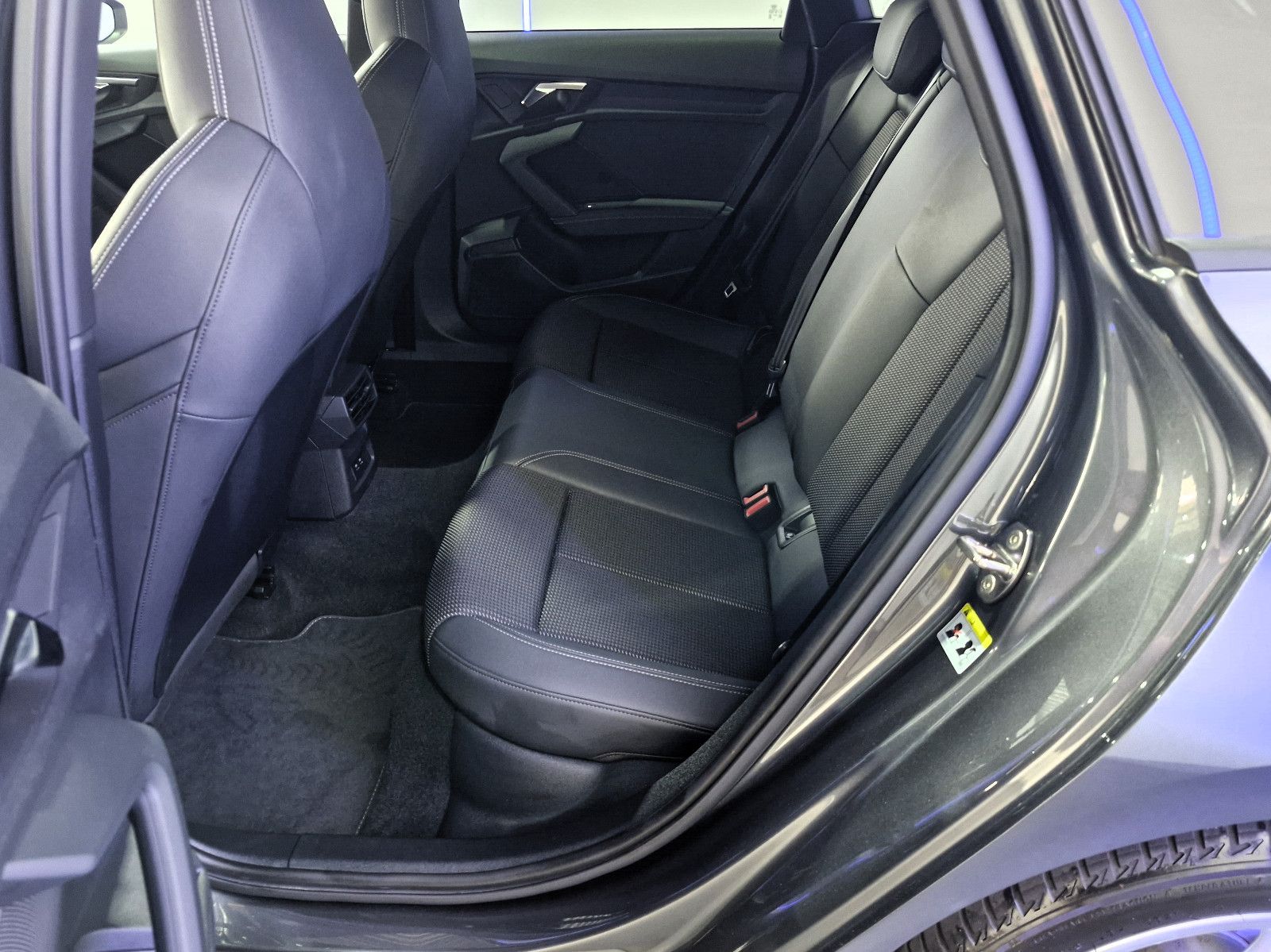 Audi A3 Sportback 35 TFSI 2xS Line - Samsaru's Car Outlet