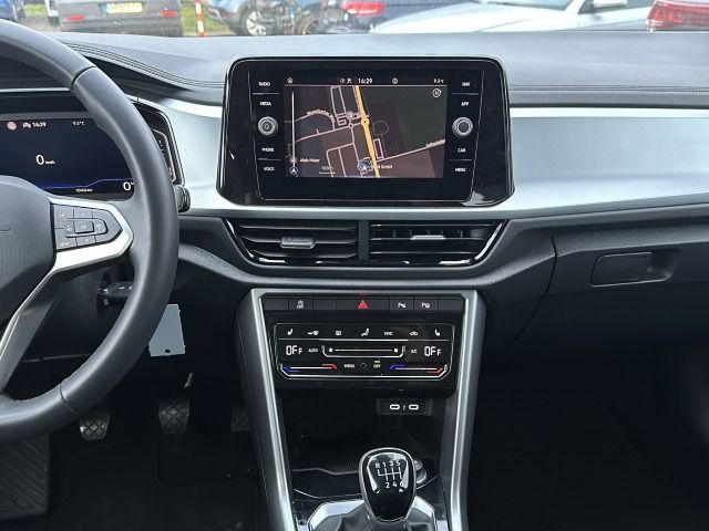 Volkswagen T-Roc Life 1.0 TSI - Samsaru's Car Outlet