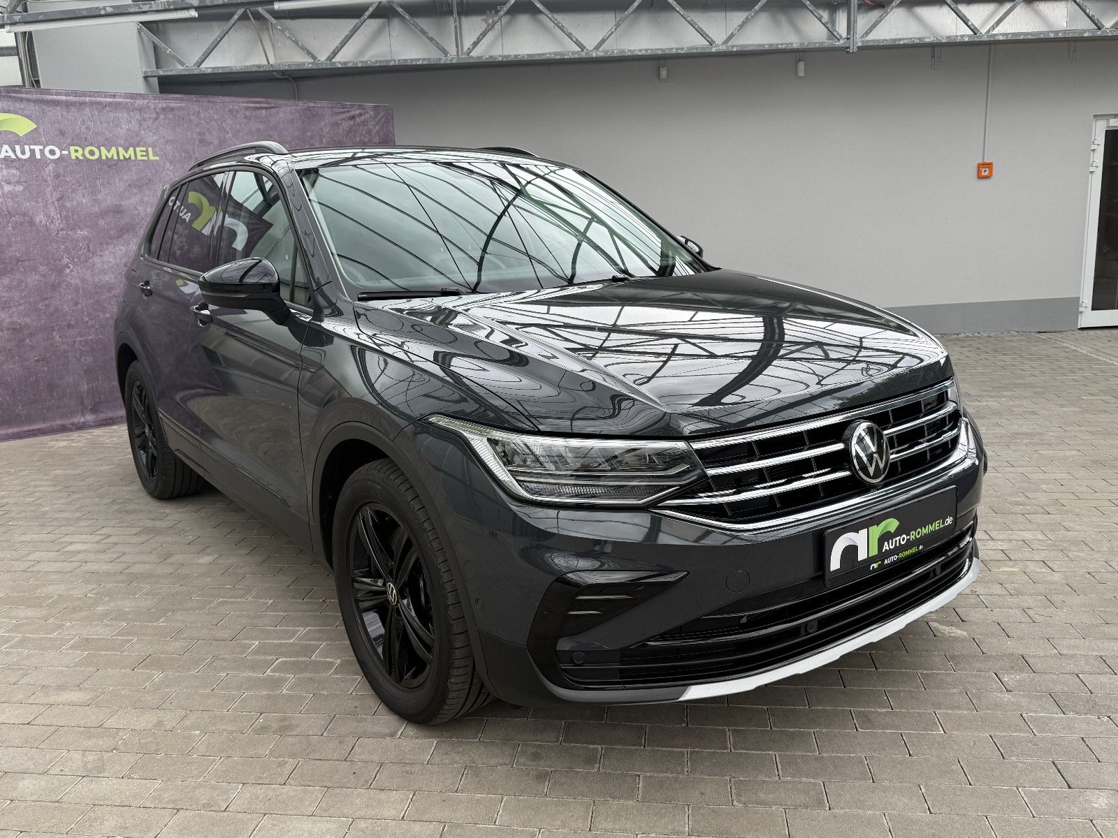 Volkswagen Tiguan TDI DSG 4m Urban Sport - Samsaru's Car Outlet