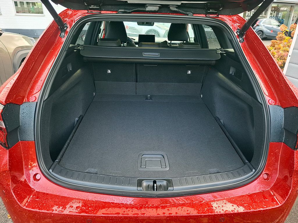Toyota Corolla Touring Sports Hybrid SHZ NAVI ACC LED