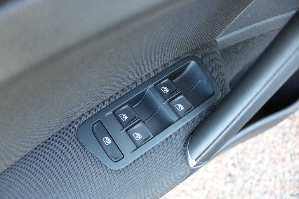 Volkswagen Golf Var 2.0 TDI DSG Comfortline - Samsaru's Car Outlet