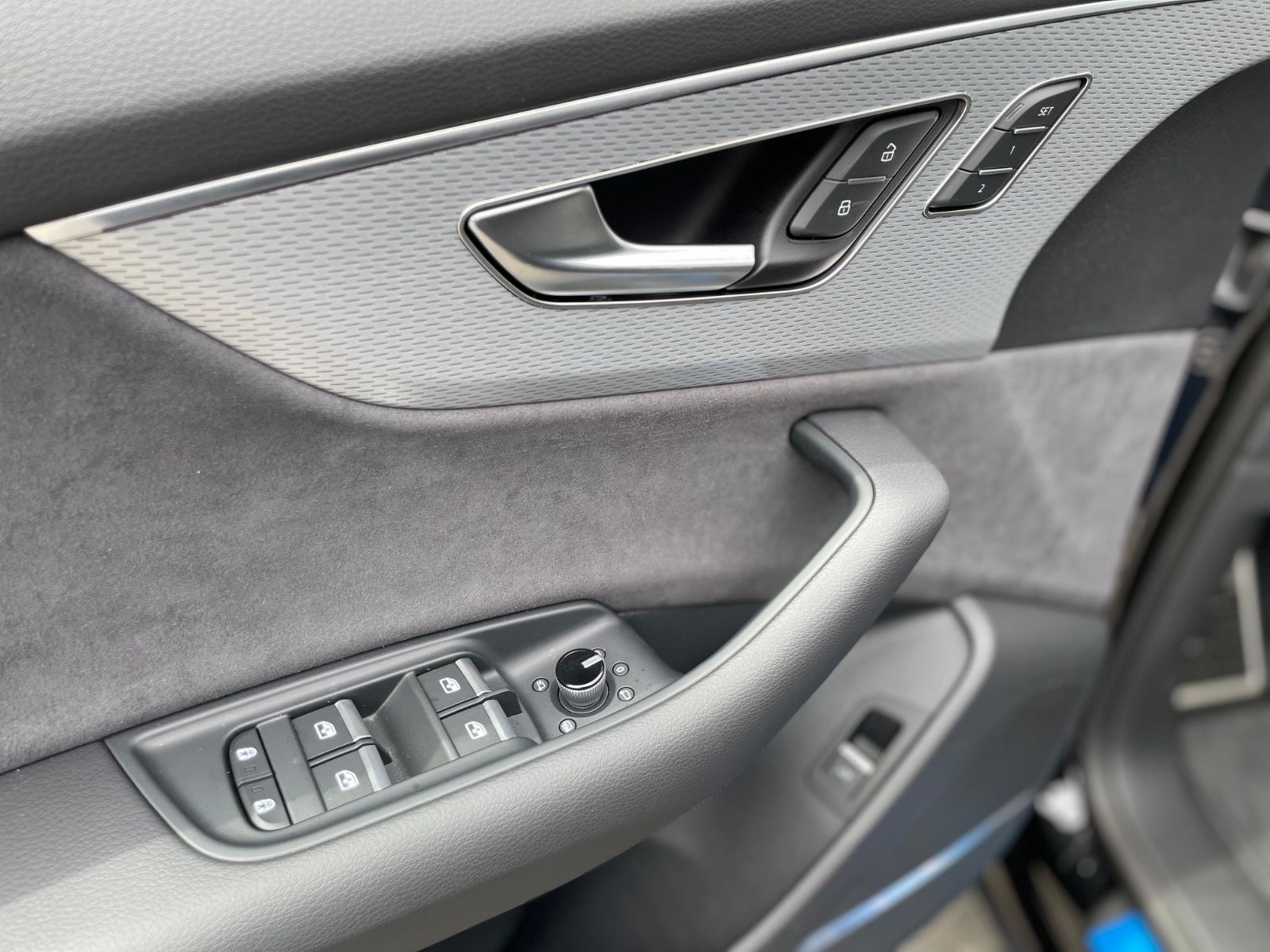Audi Q8 50 TDI SLine - Samsaru's Car Outlet