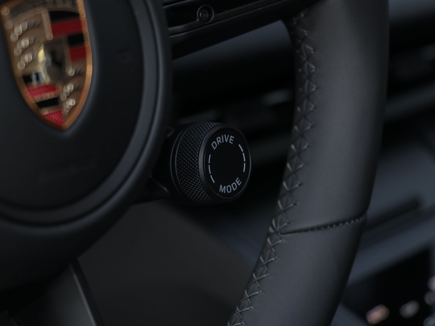 Porsche Macan 4 BOSE Panorama Rückfahrkamera Lederpaket