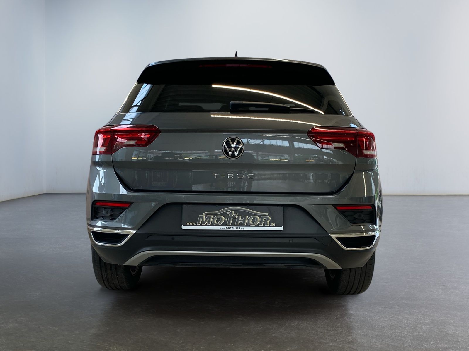 Volkswagen T-Roc Sport 1.5 TSI - Samsaru's Car Outlet