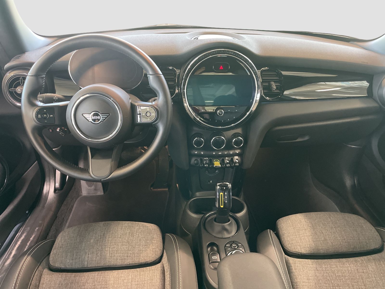 MINI Cooper SE - Samsaru's Car Outlet