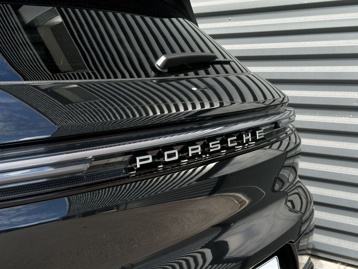 Porsche Cayenne E-Hybrid | Panorama | AHK | Luftfederung