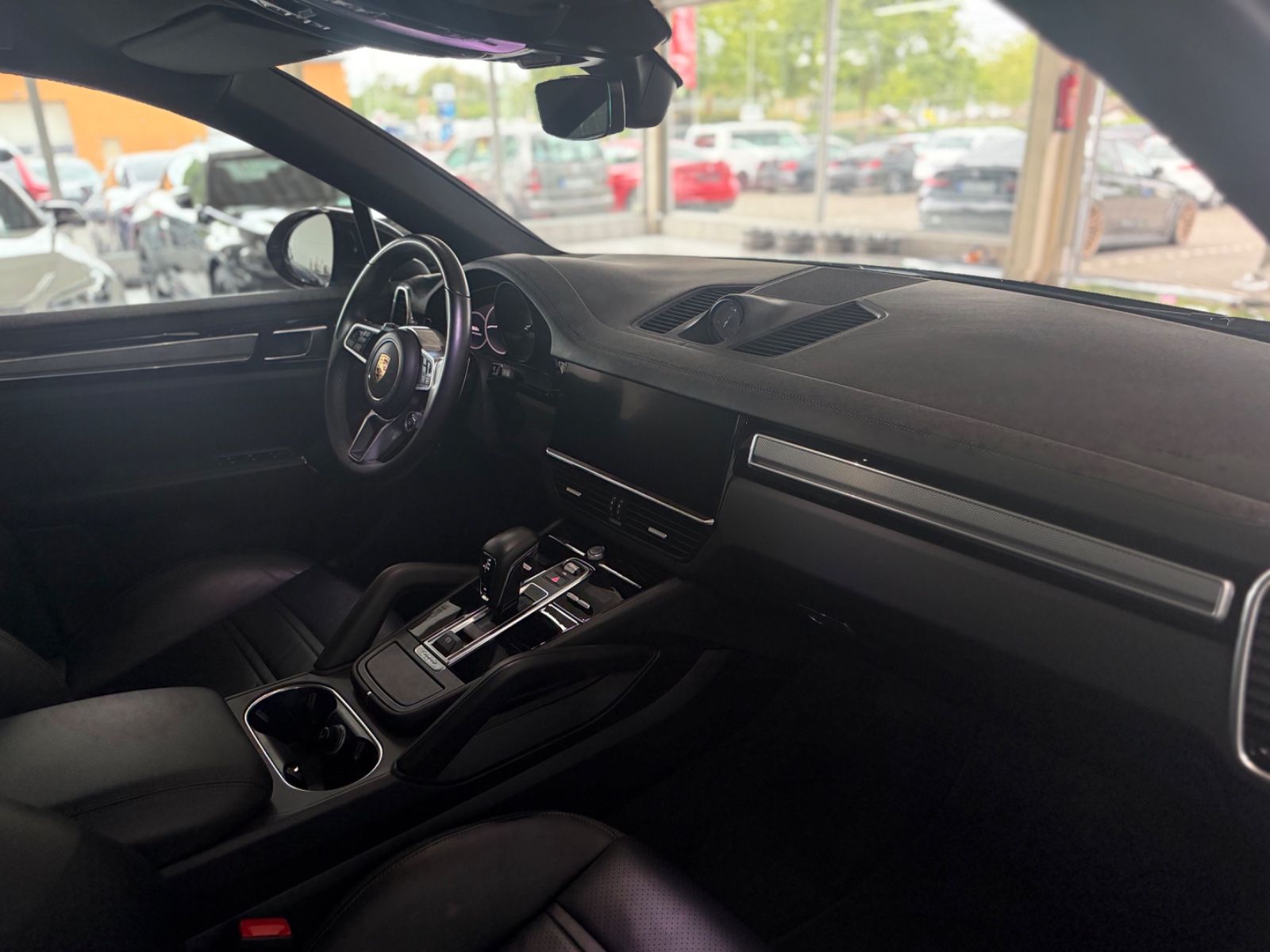 Porsche Cayenne Coupe Platinum Edition 1.Hand Approved