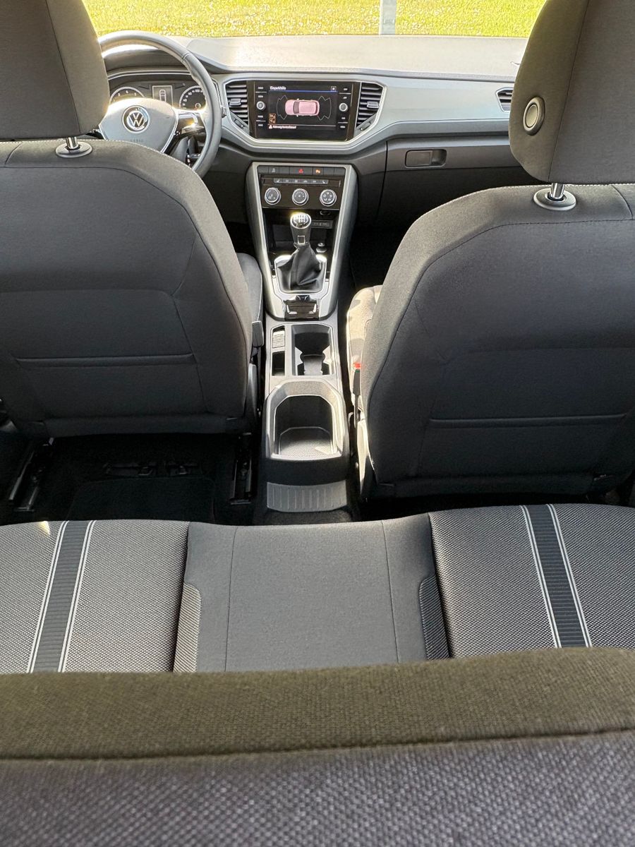 Volkswagen T-Roc Style - Samsaru's Car Outlet