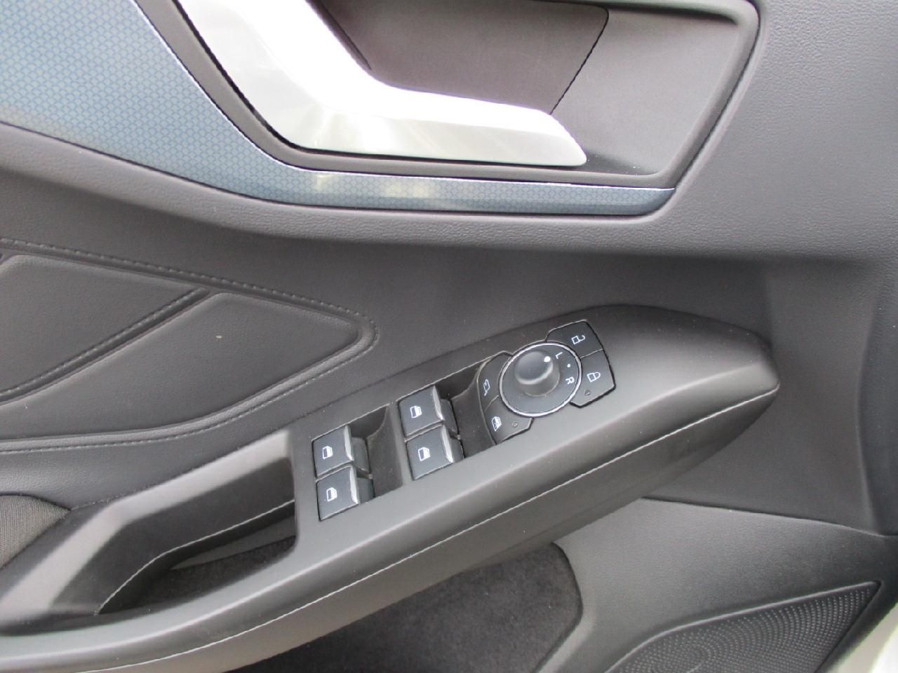 Ford Focus T. 1.5 Active Aut., ACC, Navi, 4J. FGS