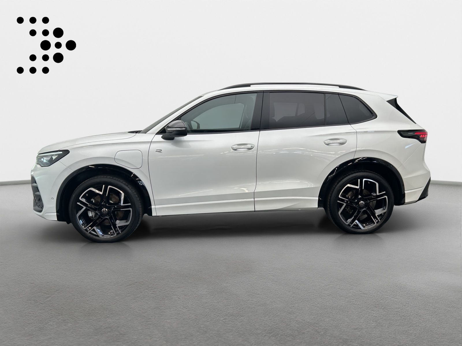 Volkswagen Tiguan R-Line 1.5 TSI eHybrid*NAVI*PANO*LEDER*BL
