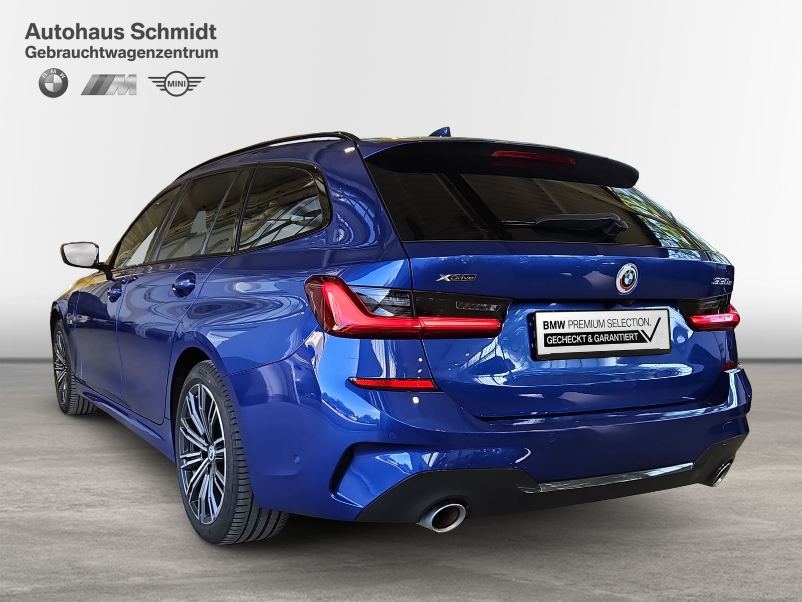 BMW 330e xDrive Touring M Sportpaket - Samsaru's Car Outlet