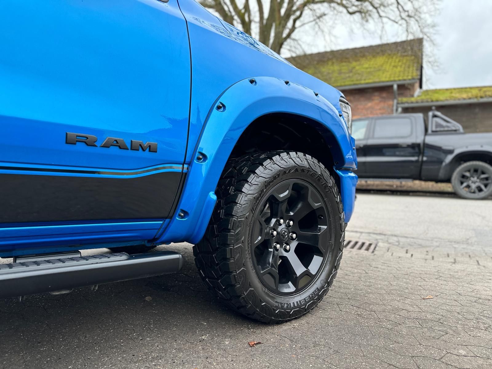 Dodge 5.7 V8*LPG*LIFT*BÜGEL*OFFROAD*AHK*NAVI*GARANTIE