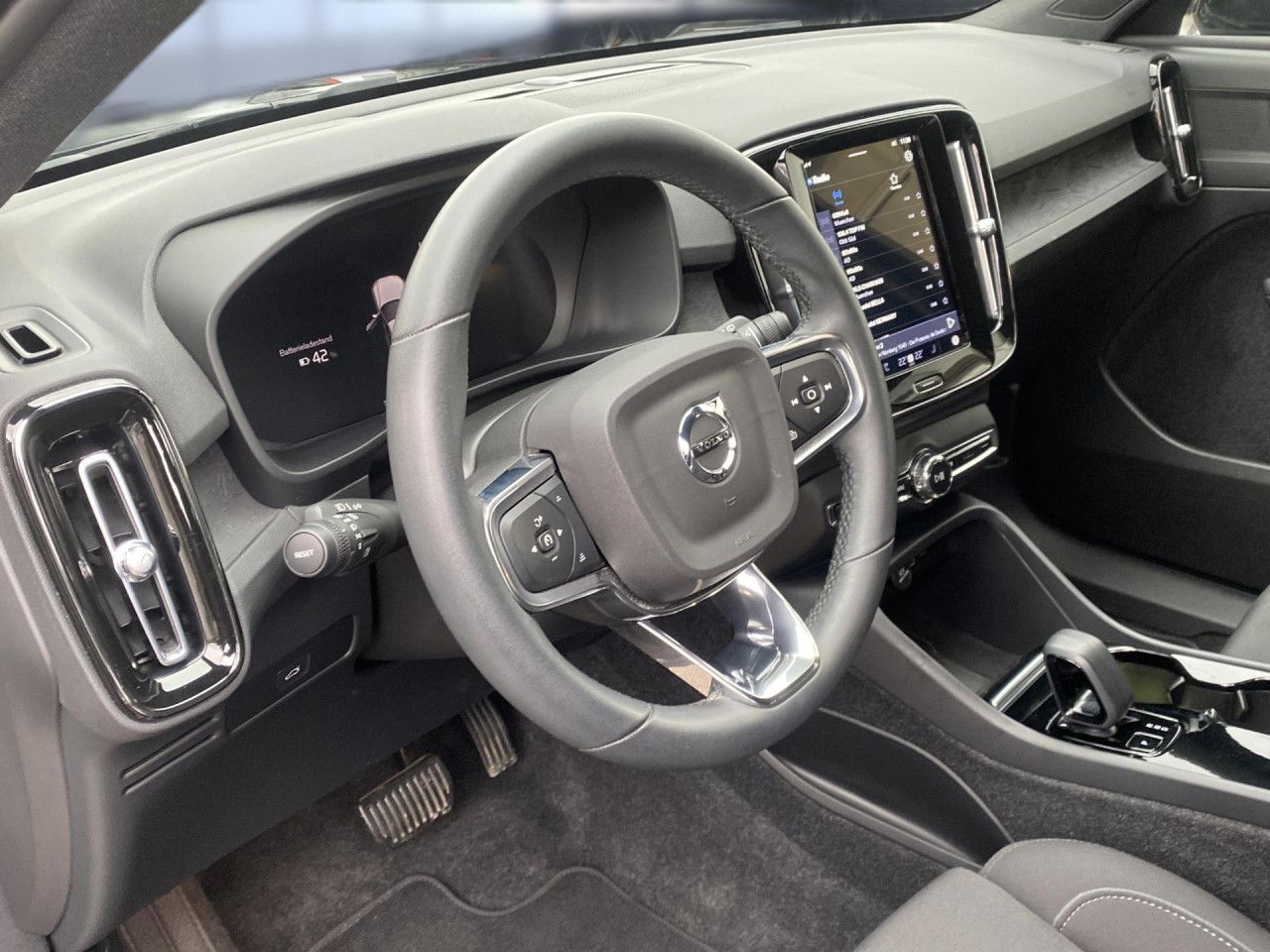 Volvo XC 40 Core Recharge Pure Electric 2WD Bluetooth