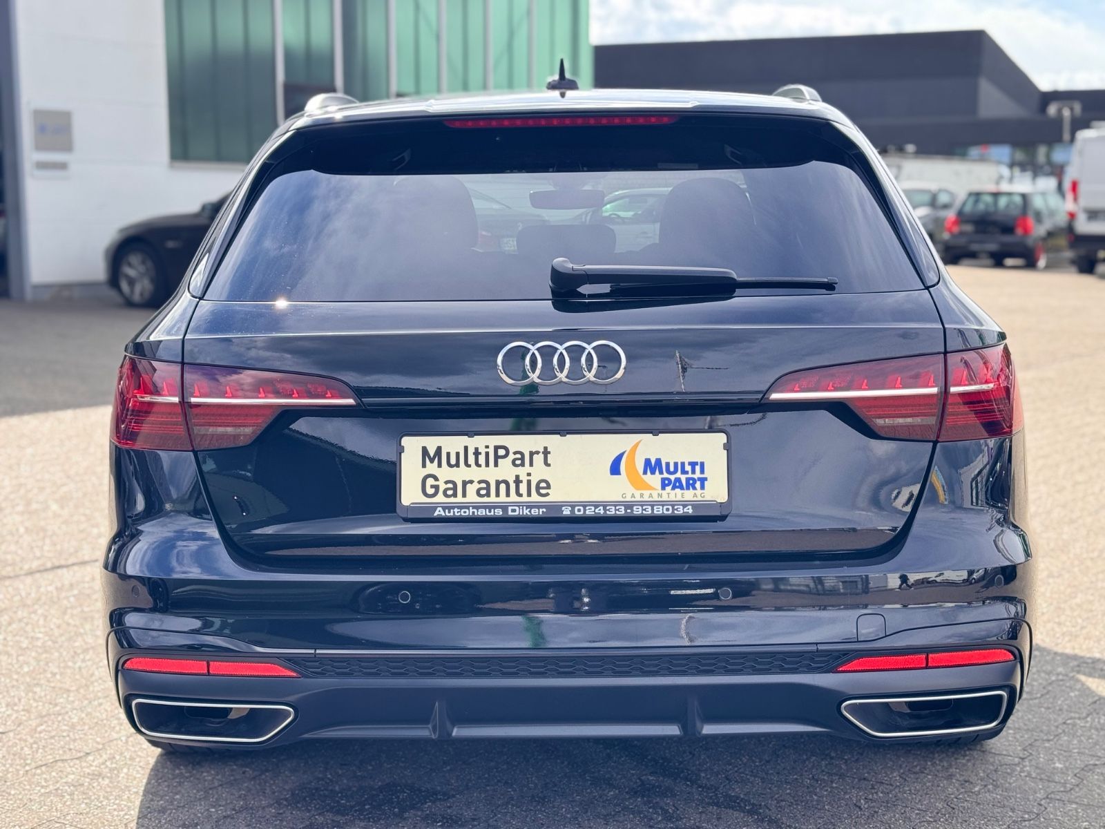 Audi A4 Avant 40 TFSI S line - Samsaru's Car Outlet