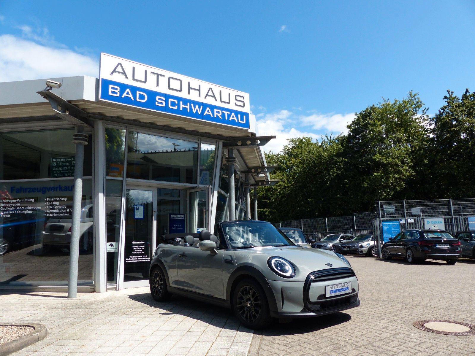 MINI One Cabrio Classic - Samsaru's Car Outlet