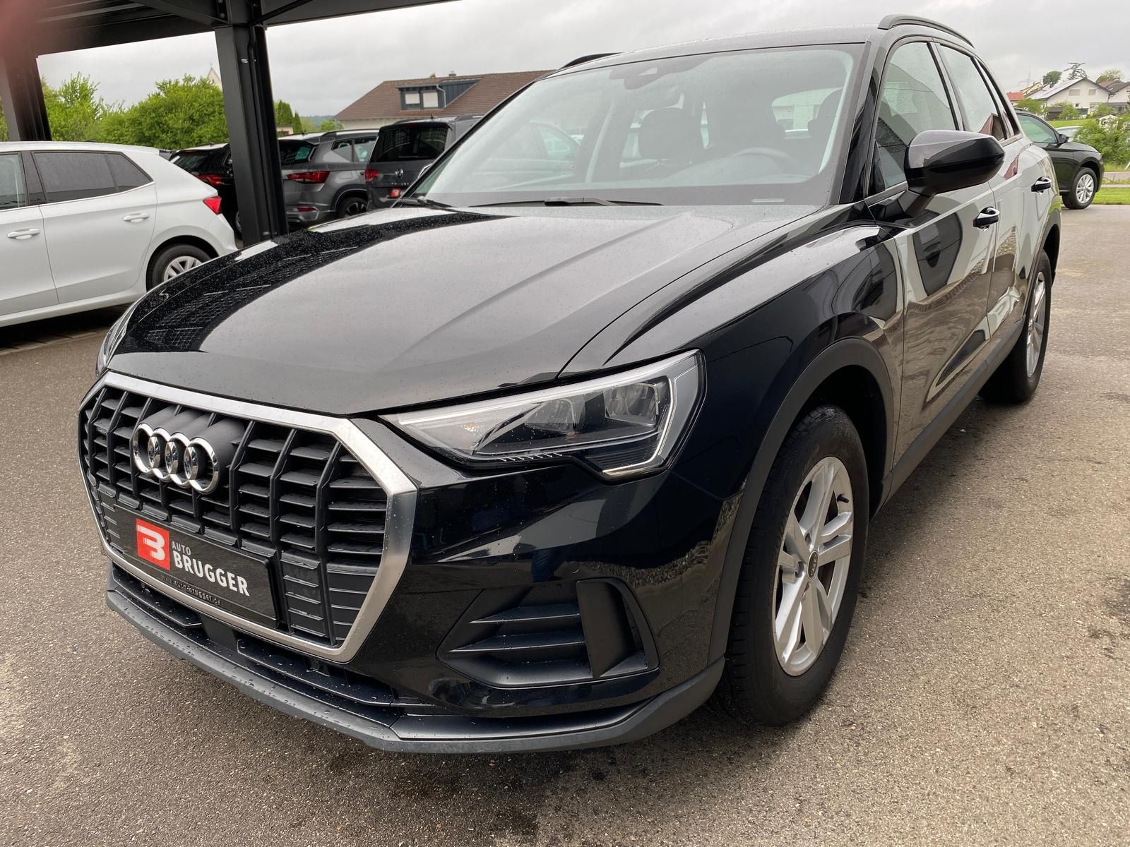 Audi Q3 40 TFSI quattro S-tronic - Samsaru's Car Outlet