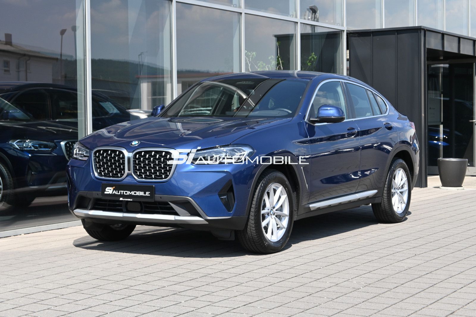 BMW X4 xDr.30d °ACC°AHK°IND.MERINO-LEDER°STANDHEIZ.°