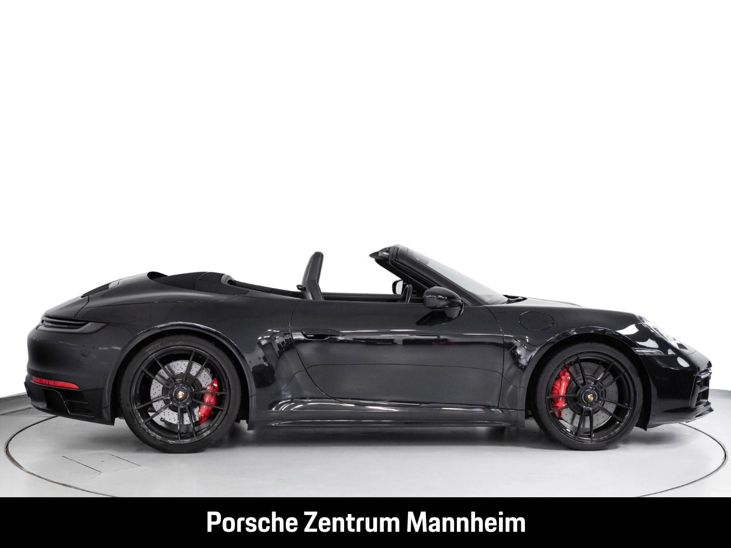 Porsche 992 911 4 GTS Cab. InnoDrive Matrix BOSE Carbon
