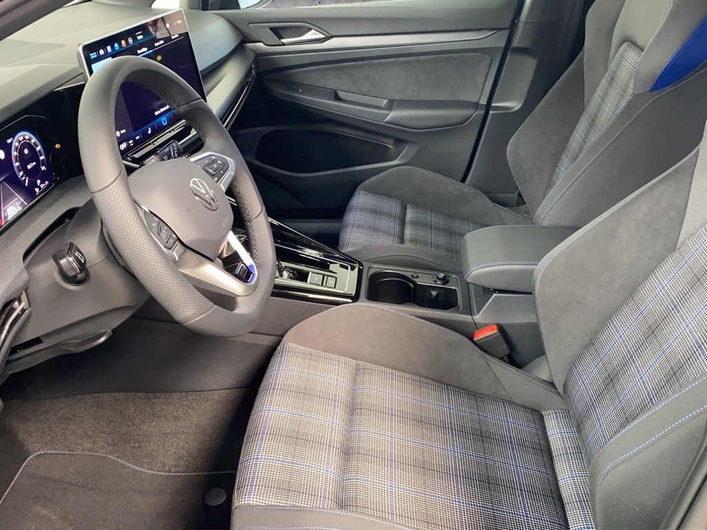 Volkswagen Golf  1,5l eHybrid DSG GTE Matrix+AHK+360°Kamera
