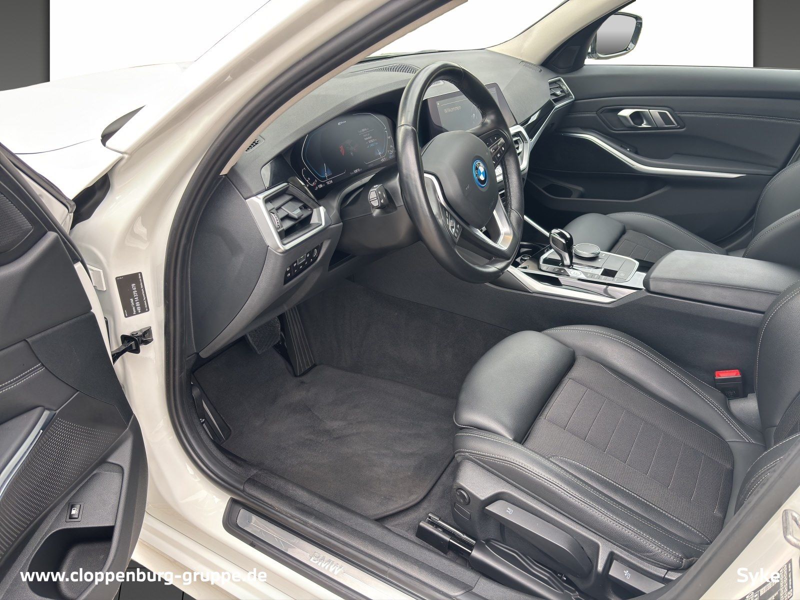 BMW 320e Sport Line - Samsaru's Car Outlet