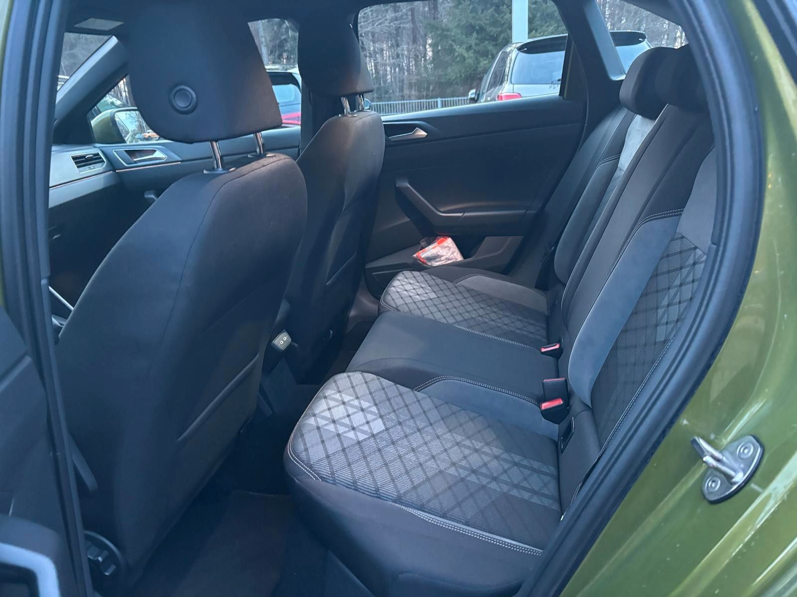 Volkswagen Taigo 1.5 TSI DSG R-Line - Samsaru's Car Outlet