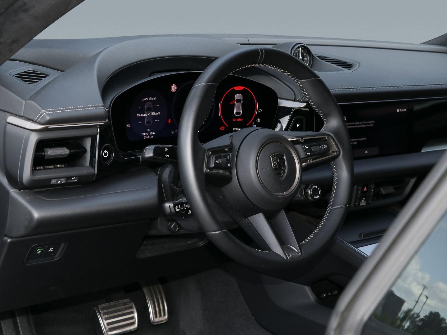 Porsche Macan Turbo Burmester InnoDrive HA-Lenkung