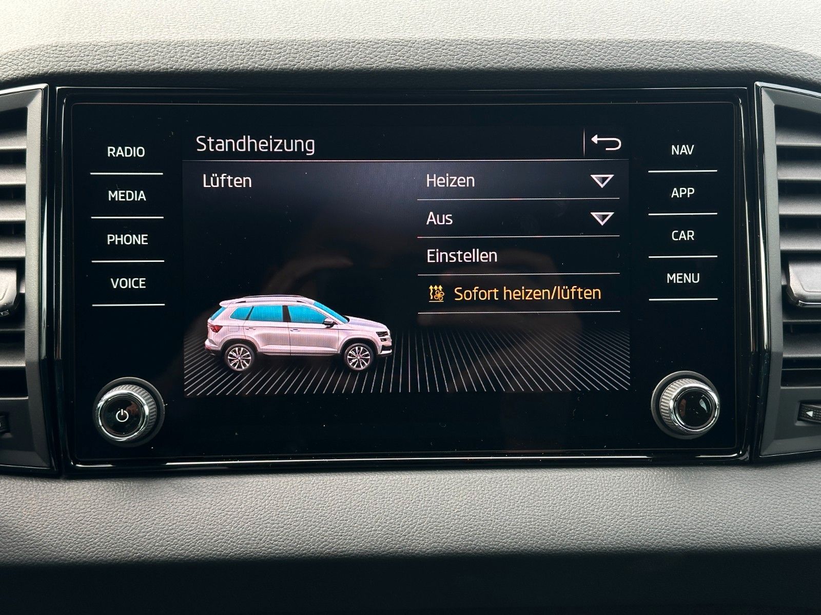 Skoda 190PS 4x4 DSG Sportline PADACH STHZ eHK LM19"AHK