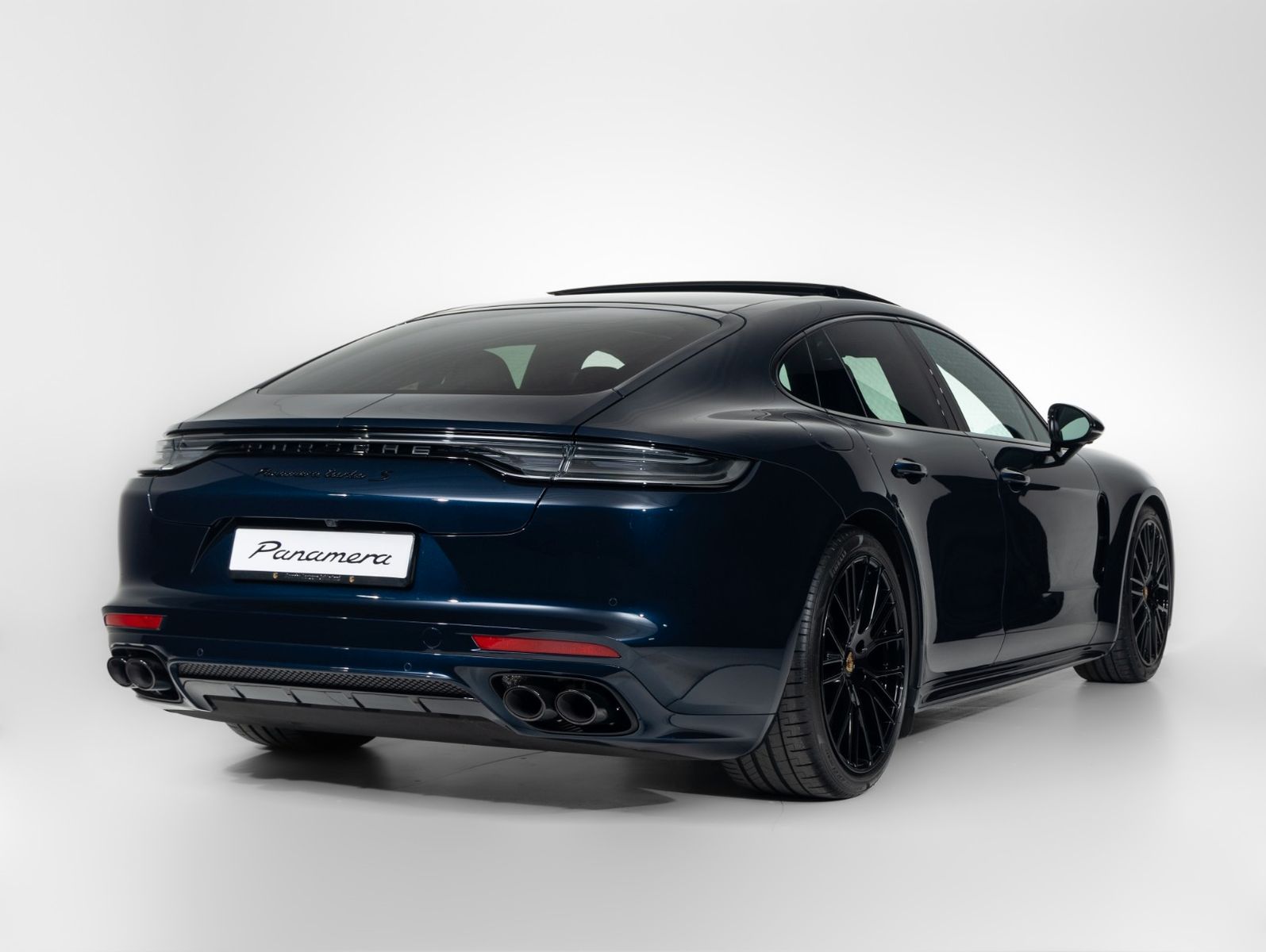 Porsche Panamera Turbo S E-Hybrid - VOLLES AUTO!!!