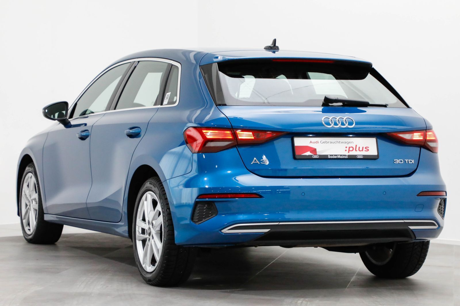 Audi A3 Sportback 30 TDI S tronic PDC Carplay SHZ