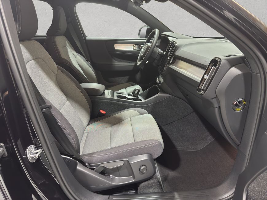 Volvo XC40 B3 B DKG Core *NAVI*CAR PLAY*RFK*