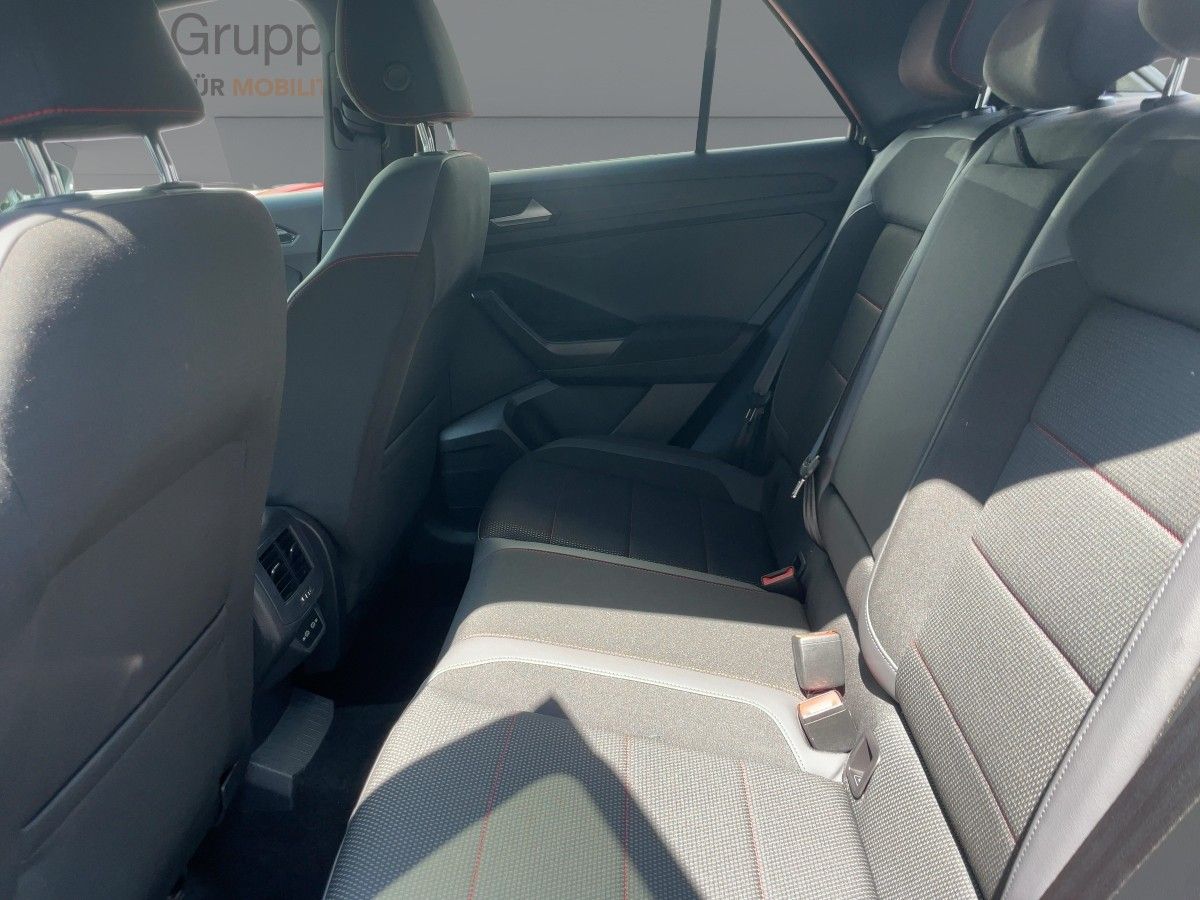 Volkswagen T-Roc 1.5 TSI Sport - Samsaru's Car Outlet